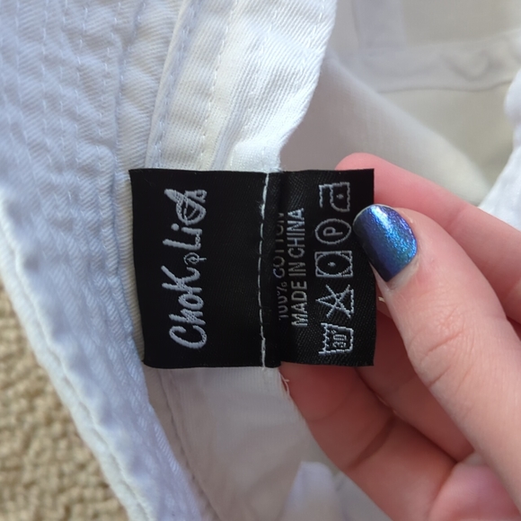 Chok Lids | White Bucket Hat - Picture 5 of 6